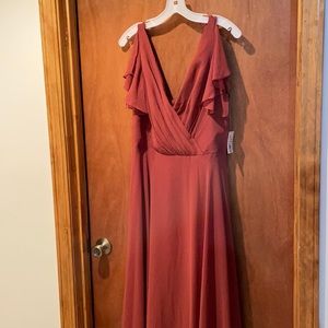 NWT David Bridal Long Flutter Sleeve Bridesmaid dress Cinnamon size 12